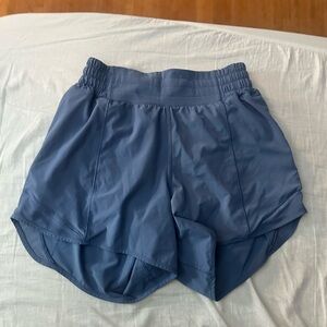 lululemon hottie hot 4” shorts, size 4. Dusty blue